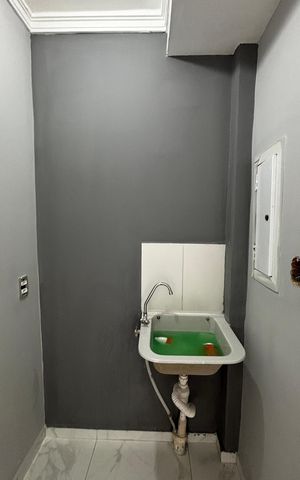 Apartamento à venda com 32m², 2 quartos e sem vaga Apartamento à venda com 32m², 2 quartos e sem vagaCozinha e Área de Serviço