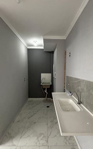Apartamento à venda com 32m², 2 quartos e sem vaga Apartamento à venda com 32m², 2 quartos e sem vagaCozinha e Área de Serviço