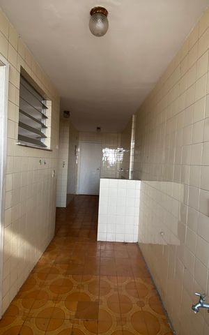 Apartamento à venda com 73m², 3 quartos e 1 vagaÁrea de Serviço