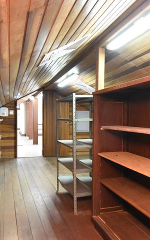 Casa à venda com 420m², 5 quartos e 4 vagasDepósito