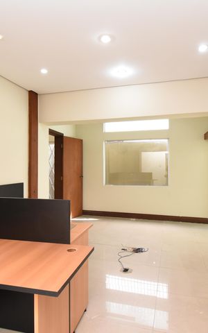 Casa à venda com 420m², 5 quartos e 4 vagasSala 6