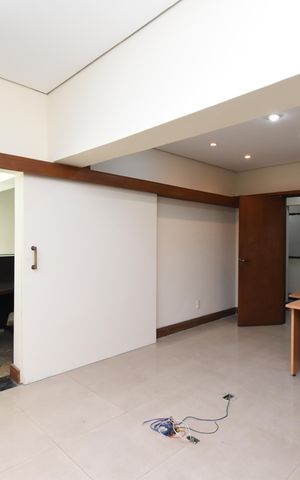 Casa à venda com 420m², 5 quartos e 4 vagasSala 6