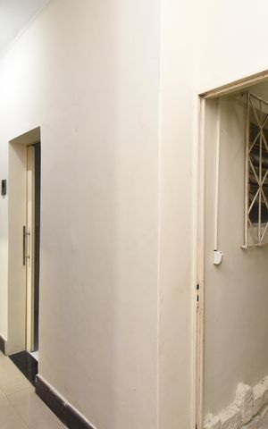 Casa à venda com 420m², 5 quartos e 4 vagasCorredor