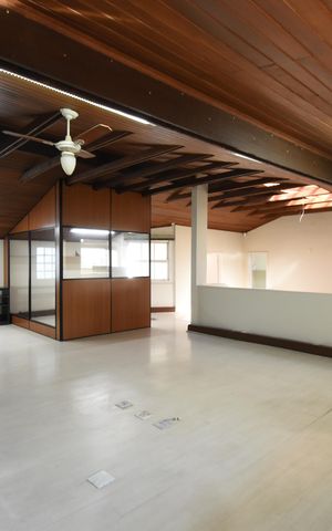 Casa à venda com 420m², 5 quartos e 4 vagasÁtico