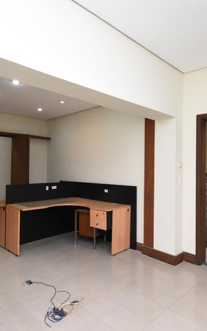 Casa à venda com 420m², 5 quartos e 4 vagasSala 6