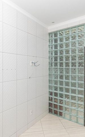 Casa à venda com 240m², 3 quartos e 3 vagas Casa à venda com 240m², 3 quartos e 3 vagasCopa