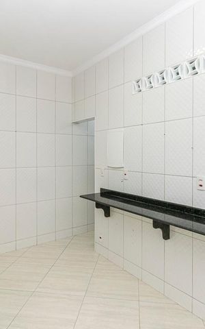 Casa à venda com 240m², 3 quartos e 3 vagas Casa à venda com 240m², 3 quartos e 3 vagasCozinha