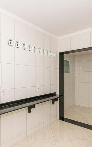 Casa à venda com 240m², 3 quartos e 3 vagas Casa à venda com 240m², 3 quartos e 3 vagasCozinha