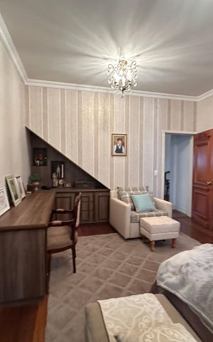 Casa de condomínio à venda com 675m², 4 quartos e 4 vagas Casa de condomínio à venda com 675m², 4 quartos e 4 vagasSuíte 2