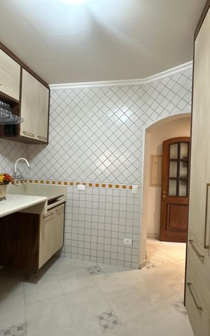 Casa de condomínio à venda com 675m², 4 quartos e 4 vagas Casa de condomínio à venda com 675m², 4 quartos e 4 vagasÁrea de Serviço