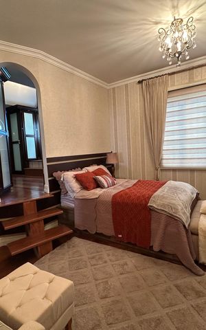 Casa de condomínio à venda com 675m², 4 quartos e 4 vagas Casa de condomínio à venda com 675m², 4 quartos e 4 vagasSuíte 2