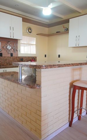 Casa para alugar com 250m², 3 quartos e 2 vagasCozinha