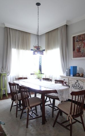 Apartamento à venda com 242m², 4 quartos e 4 vagasSala