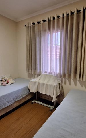 Casa à venda com 187m², 3 quartos e 2 vagas Casa à venda com 187m², 3 quartos e 2 vagasQuarto 2