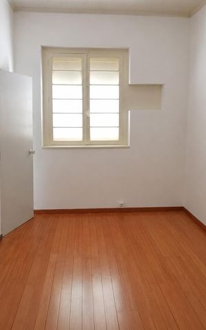 Casa à venda com 128m², 2 quartos e 1 vaga