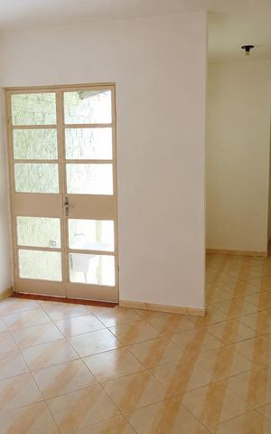 Casa à venda com 128m², 2 quartos e 1 vaga