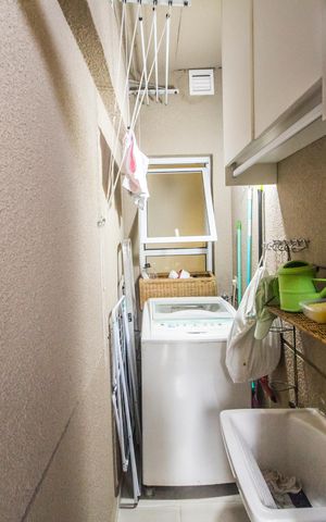 Apartamento à venda com 141m², 2 quartos e 1 vaga Apartamento à venda com 141m², 2 quartos e 1 vagaÁrea de Serviço