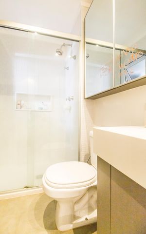 Apartamento à venda com 141m², 2 quartos e 1 vaga Apartamento à venda com 141m², 2 quartos e 1 vagaBanheiro da Suíte