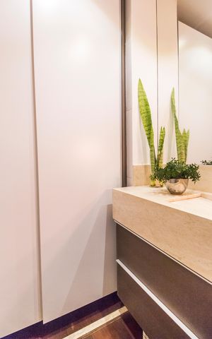 Apartamento à venda com 141m², 2 quartos e 1 vaga Apartamento à venda com 141m², 2 quartos e 1 vagaBanheiro 2