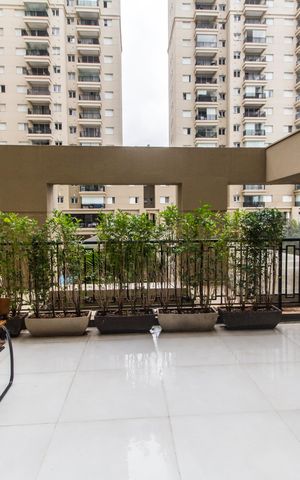 Apartamento à venda com 141m², 2 quartos e 1 vaga Apartamento à venda com 141m², 2 quartos e 1 vagaVaranda