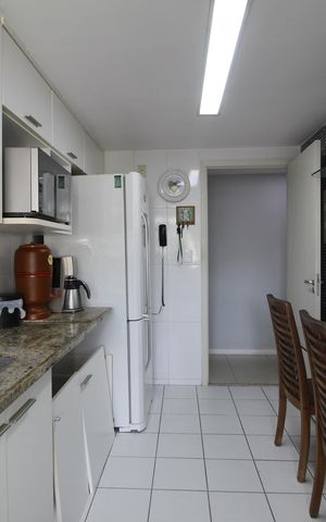 Apartamento à venda com 90m², 3 quartos e 2 vagasCozinha