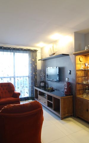 Apartamento à venda com 90m², 3 quartos e 2 vagasSala