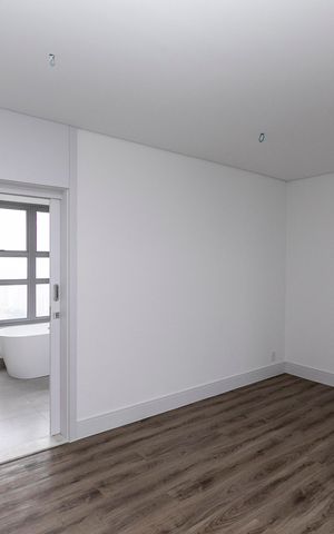 Apartamento à venda com 222m², 3 quartos e 4 vagas Apartamento à venda com 222m², 3 quartos e 4 vagasQUARTO Nº 3 - SUITE MASTER