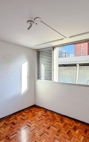 Apartamento à venda com 205m², 4 quartos e 2 vagas Apartamento à venda com 205m², 4 quartos e 2 vagasQuarto 2
