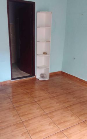 Casa para alugar com 100m², 2 quartos e 2 vagas Casa para alugar com 100m², 2 quartos e 2 vagasQuarto