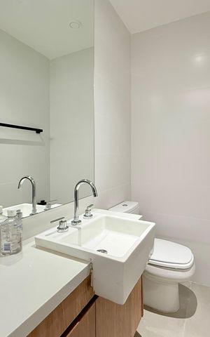 Apartamento para alugar com 78m², 2 quartos e 2 vagas Apartamento para alugar com 78m², 2 quartos e 2 vagasBanheiro Social