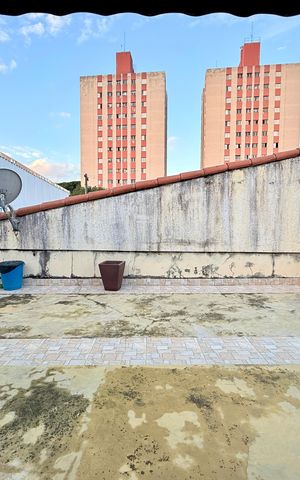 Casa à venda com 221m², 2 quartos e 3 vagas Casa à venda com 221m², 2 quartos e 3 vagasTerraço