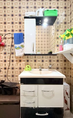 Casa à venda com 221m², 2 quartos e 3 vagas Casa à venda com 221m², 2 quartos e 3 vagasBanheiro Suíte 1
