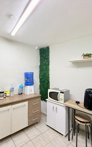 Casa à venda com 221m², 2 quartos e 3 vagas Casa à venda com 221m², 2 quartos e 3 vagasEdícula
