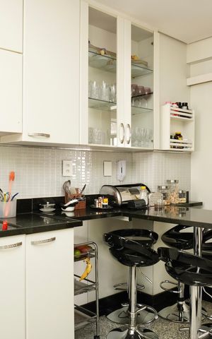 Apartamento à venda com 240m², 4 quartos e 3 vagas Apartamento à venda com 240m², 4 quartos e 3 vagasCozinha
