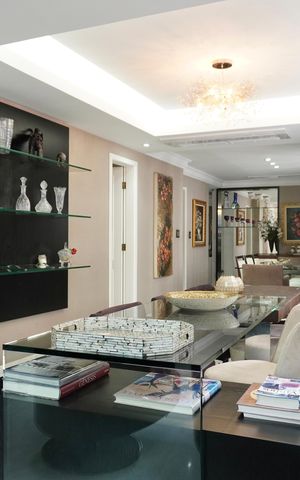 Apartamento à venda com 240m², 4 quartos e 3 vagas Apartamento à venda com 240m², 4 quartos e 3 vagasSala