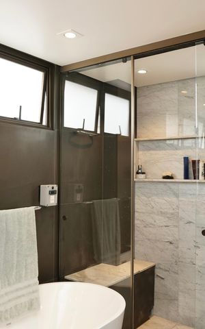 Apartamento à venda com 240m², 4 quartos e 3 vagas Apartamento à venda com 240m², 4 quartos e 3 vagasSuíte 4 - Banheiro