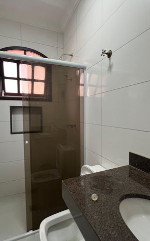Casa à venda com 85m², 3 quartos e 1 vaga Casa à venda com 85m², 3 quartos e 1 vagaBanheiro Social