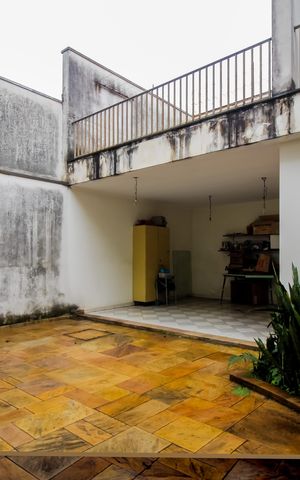 Casa à venda com 220m², 4 quartos e 5 vagasQuintal 1 