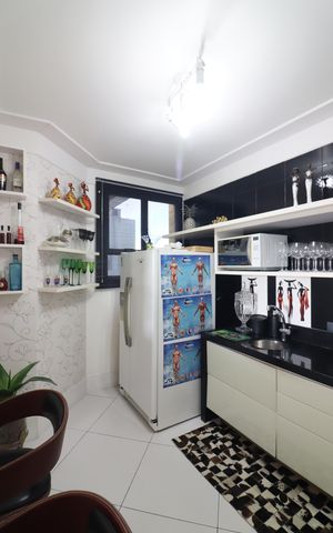 Apartamento à venda com 200m², 3 quartos e 2 vagasCozinha  Cobertura 