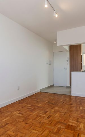 Apartamento à venda com 70m², 2 quartos e 1 vaga Apartamento à venda com 70m², 2 quartos e 1 vagaSala