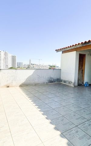 Casa à venda com 255m², 3 quartos e 2 vagas Casa à venda com 255m², 3 quartos e 2 vagasQuintal