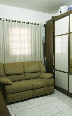 Casa à venda com 255m², 3 quartos e 2 vagas Casa à venda com 255m², 3 quartos e 2 vagasQuarto 1