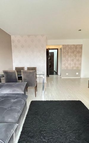 Apartamento à venda com 71m², 2 quartos e 1 vaga Apartamento à venda com 71m², 2 quartos e 1 vagaSala