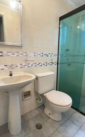 Apartamento à venda com 71m², 2 quartos e 1 vaga Apartamento à venda com 71m², 2 quartos e 1 vagaBanheiro social