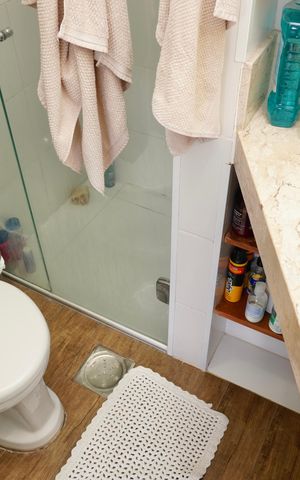 Apartamento à venda com 100m², 3 quartos e 1 vaga Apartamento à venda com 100m², 3 quartos e 1 vagaBanheiro da Suíte