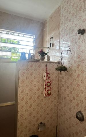 Apartamento à venda com 100m², 2 quartos e sem vaga Apartamento à venda com 100m², 2 quartos e sem vagaBanheiro