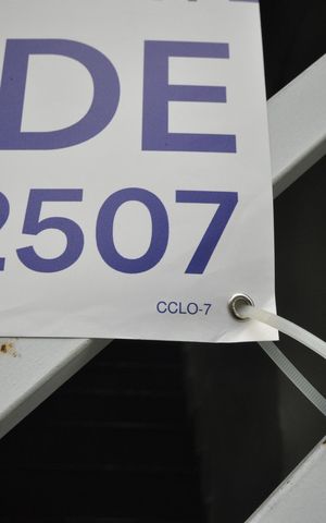 Casa à venda com 220m², 2 quartos e 1 vagaPlaca