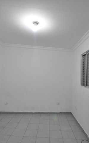Casa à venda com 220m², 2 quartos e 1 vagaQuarto de serviço