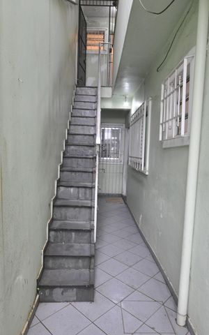 Casa à venda com 220m², 2 quartos e 1 vagaHall de entrada
