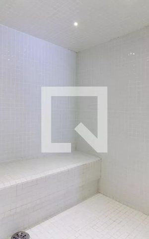 Apartamento à venda com 157m², 2 quartos e 3 vagas Apartamento à venda com 157m², 2 quartos e 3 vagasSaúna